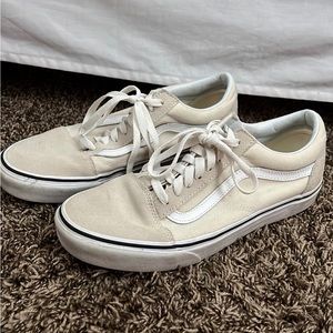 Vans Old Skool Sneakers in Cream